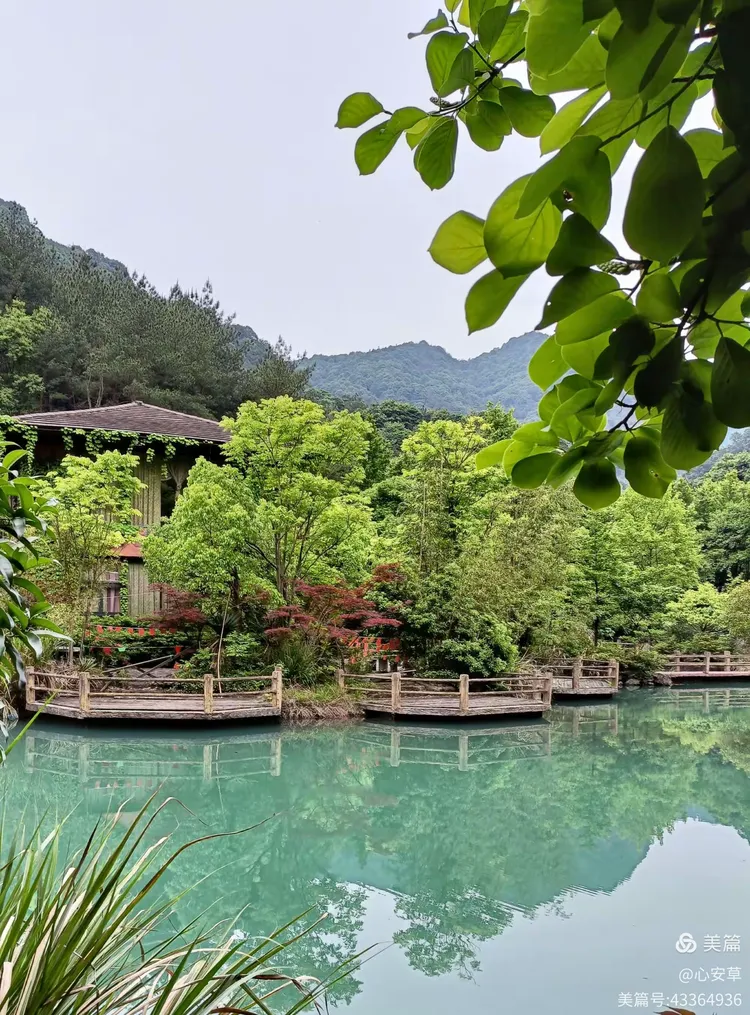 "五一"攀游虎踞峡